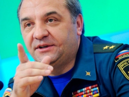 Глава МЧС потребовал не допускать задержек зарплат для сотрудников чрезвычайного ведомства Глава МЧС потребовал не допускать задержек зарплат для сотрудников чрезвычайного ведомства