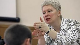Ольга Васильева ответила на жалобы о нехватке денег для российских ученых Ольга Васильева ответила на жалобы о нехватке денег для российских ученых