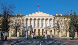 Бюджетники Петербурга стали богаче в два раза Бюджетники Петербурга стали богаче в два раза