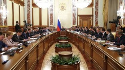 Исполнение майских указов продлят еще на два года Исполнение майских указов продлят еще на два года
