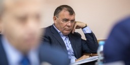 Хватит надеяться на государство Хватит надеяться на государство
