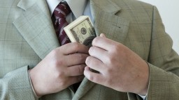 Деньги коррупционеров попадут в ПФР Деньги коррупционеров попадут в ПФР