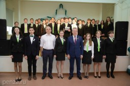 Отток лучших выпускников остановят рублем Отток лучших выпускников остановят рублем