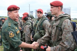 Росгвардейцам вдвое увеличат денежную надбавку за риск Росгвардейцам вдвое увеличат денежную надбавку за риск