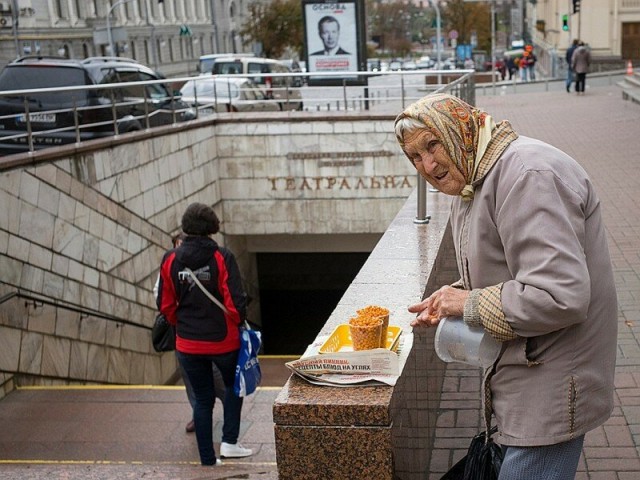 Тревожная тенденция: число бедных в России продолжает расти